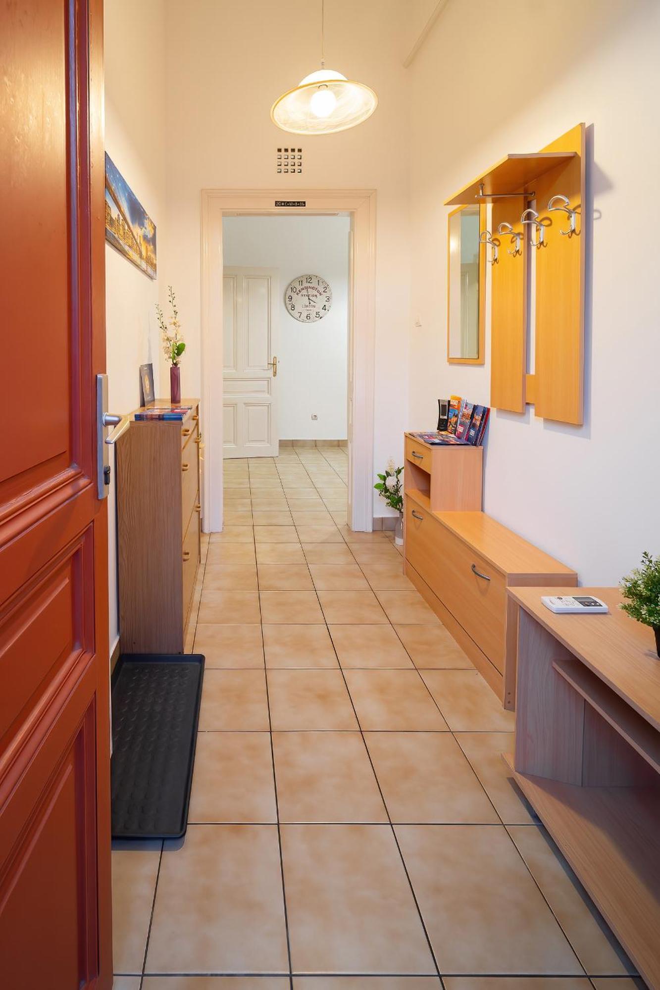 Tomka Apartman Szeged Exterior photo