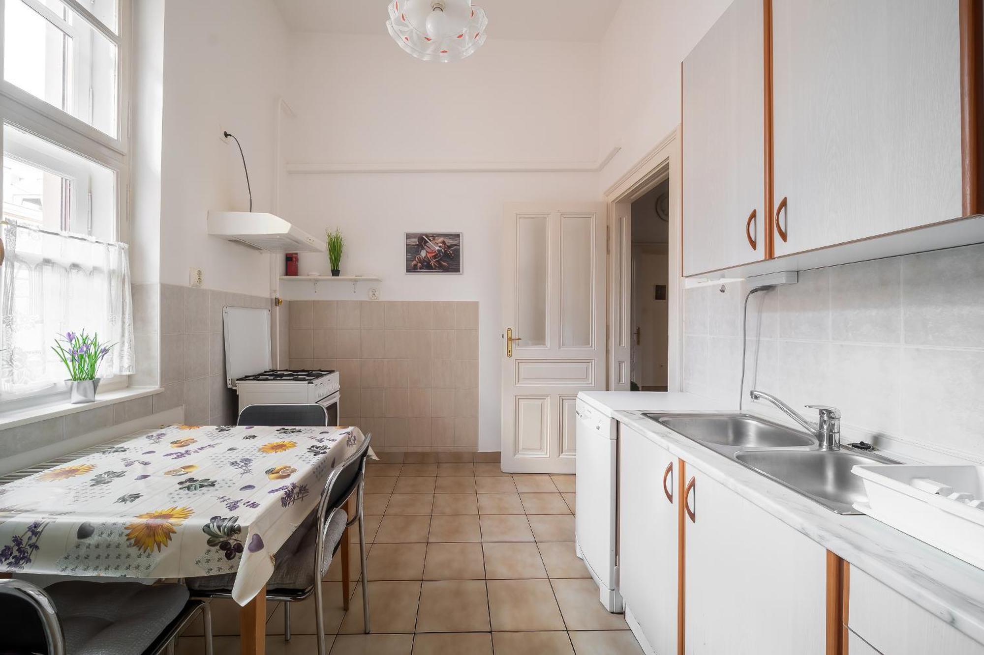 Tomka Apartman Szeged Exterior photo